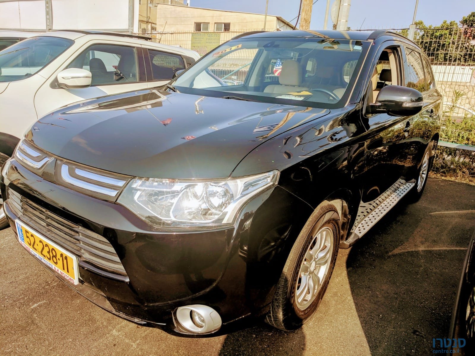 2013' Mitsubishi Outlander photo #1