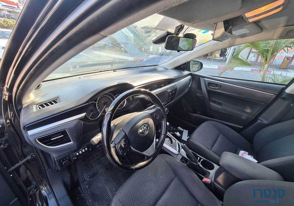 2016' Toyota Corolla טויוטה קורולה photo #2