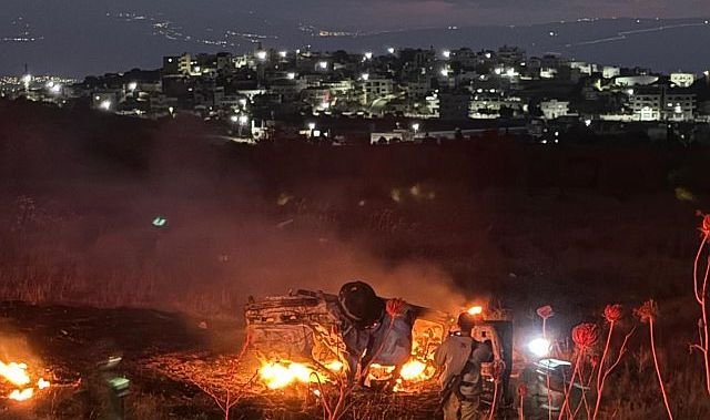 Около Иерусалима перевернулся и загорелся автомобиль, трое пострадавших