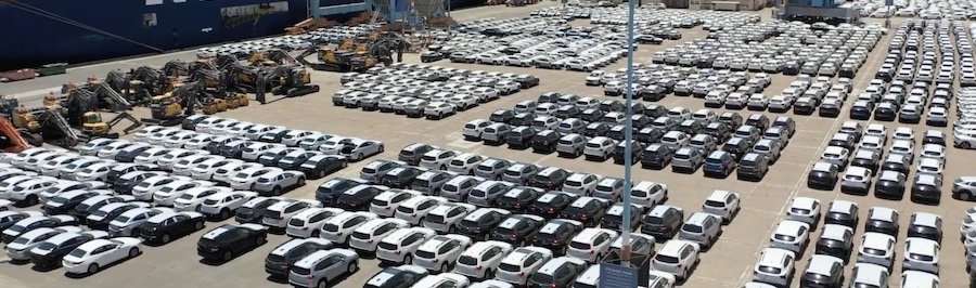 С портовых складов в Хайфе угнали 23 электромобиля