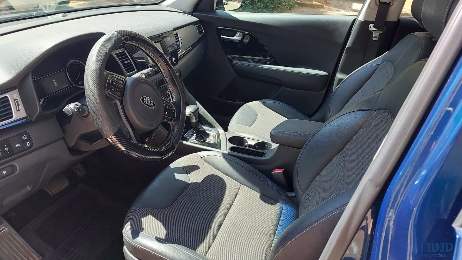 2018' Kia Niro photo #7