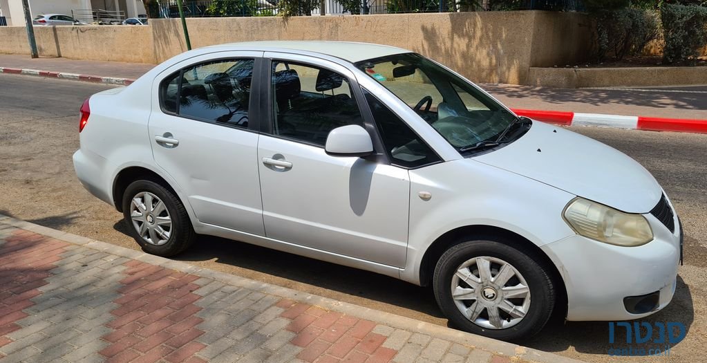2010' Suzuki SX4 סוזוקי photo #2
