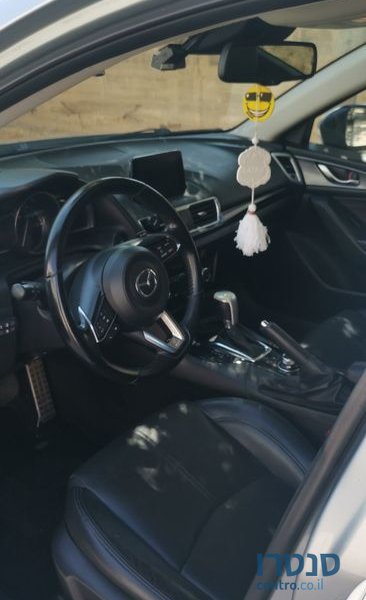 2017' Mazda 3 מאזדה photo #4