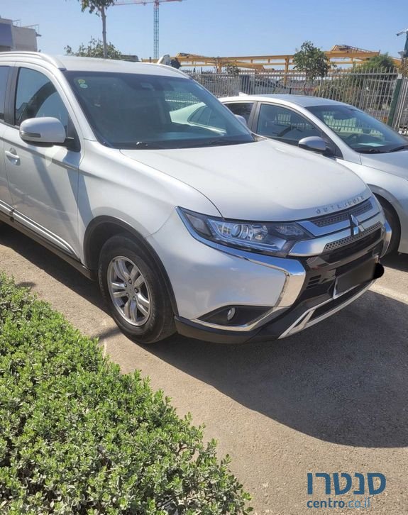 2021' Mitsubishi Outlander מיצובישי אאוטלנדר photo #3
