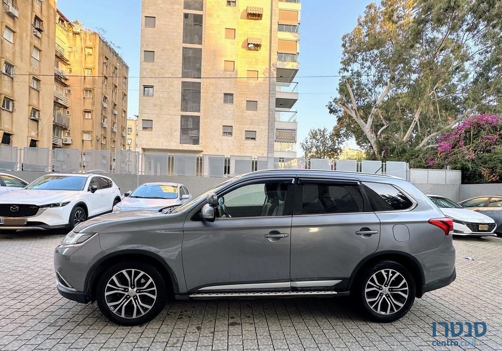 2016' Mitsubishi Outlander מיצובישי אאוטלנדר photo #6
