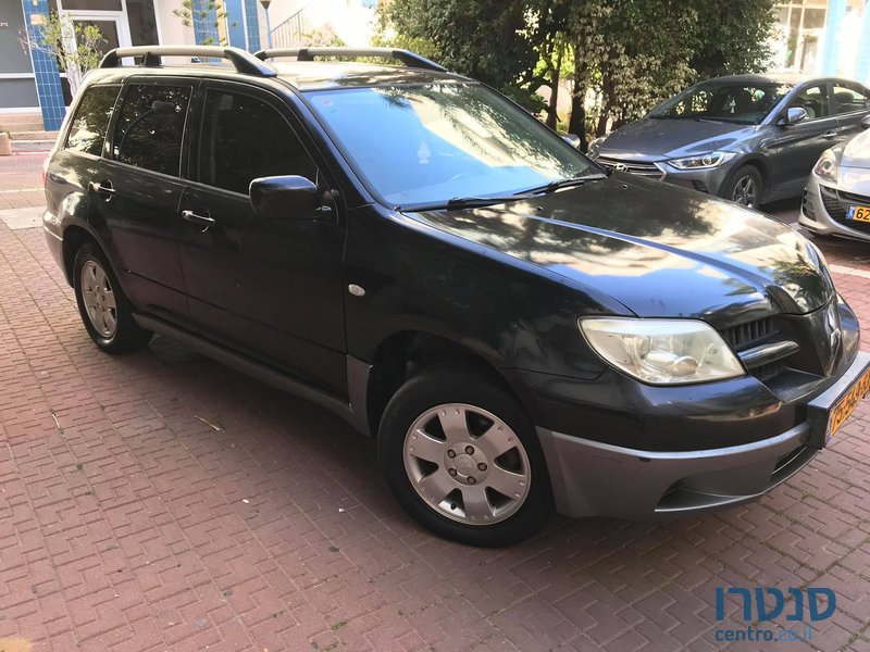 2007' Mitsubishi Outlander מיצובישי אאוטלנדר photo #1