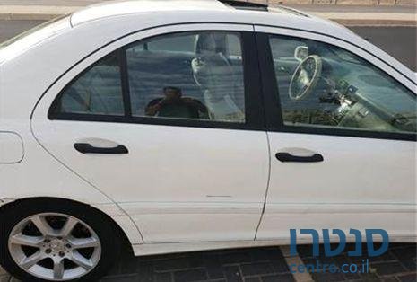 2006' Mercedes-Benz C200 מרצדס photo #2