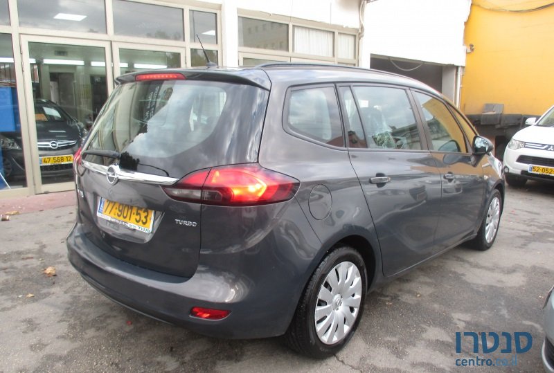 2014' Opel Zafira photo #2