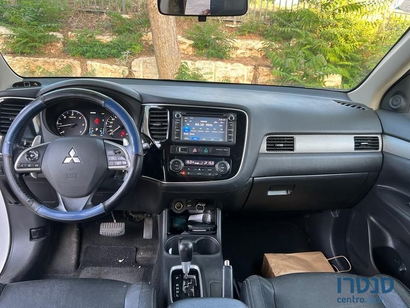 2014' Mitsubishi Outlander מיצובישי אאוטלנדר photo #3