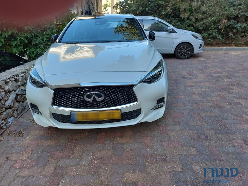 2018' Infiniti Q30 אינפיניטי photo #1