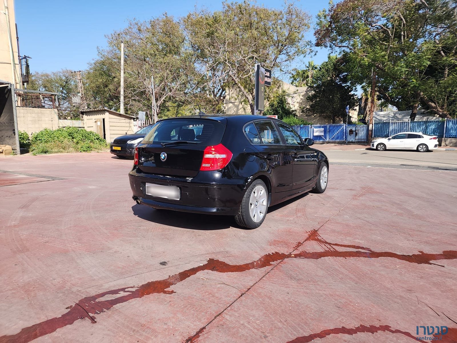 2009' BMW 118 photo #4