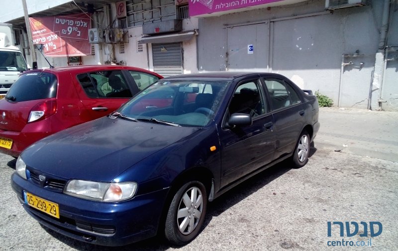 1998' Nissan Almera photo #1