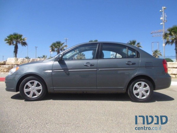 2008' Hyundai Accent photo #2