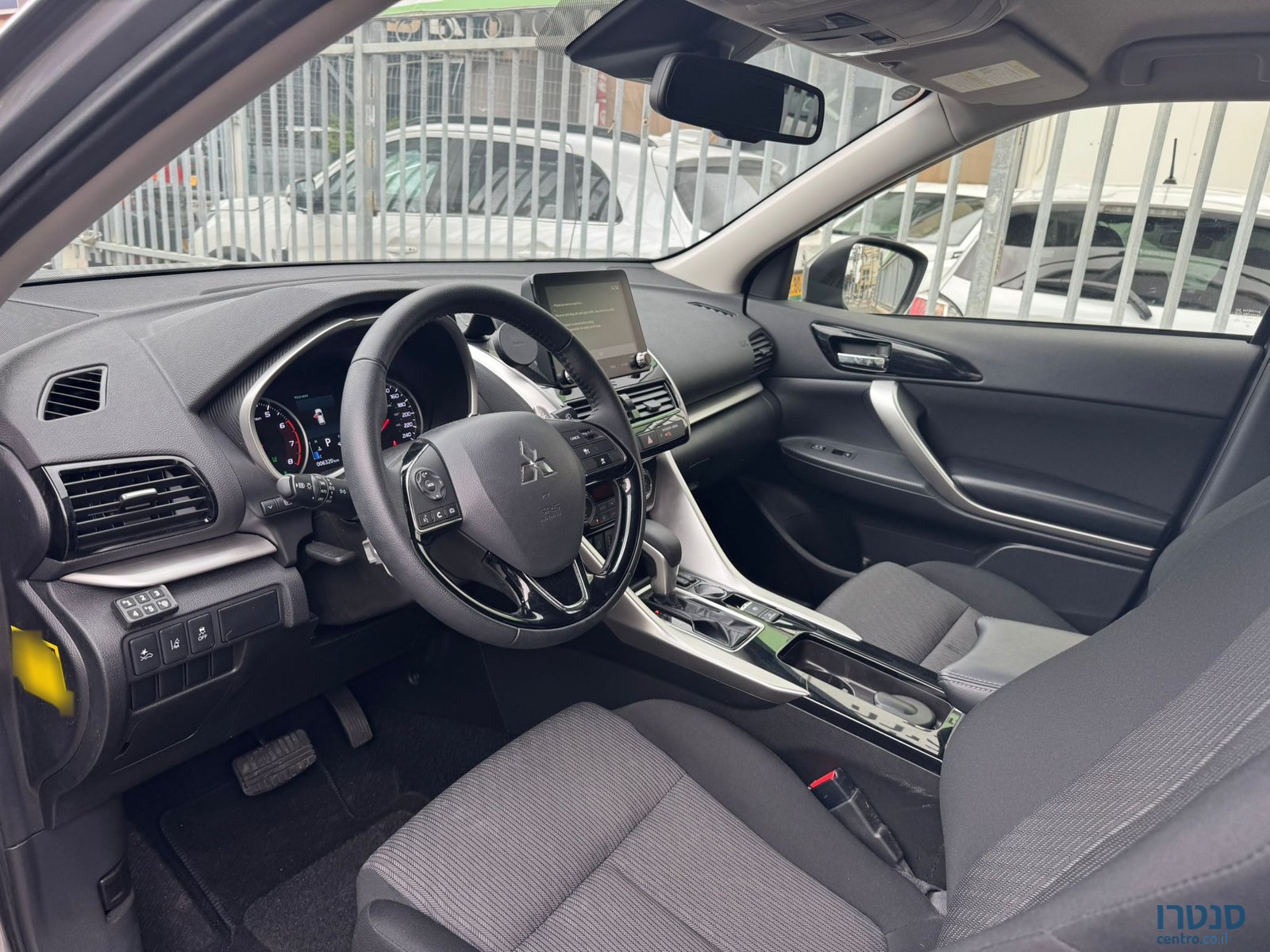 2024' Mitsubishi Eclipse Cross photo #2