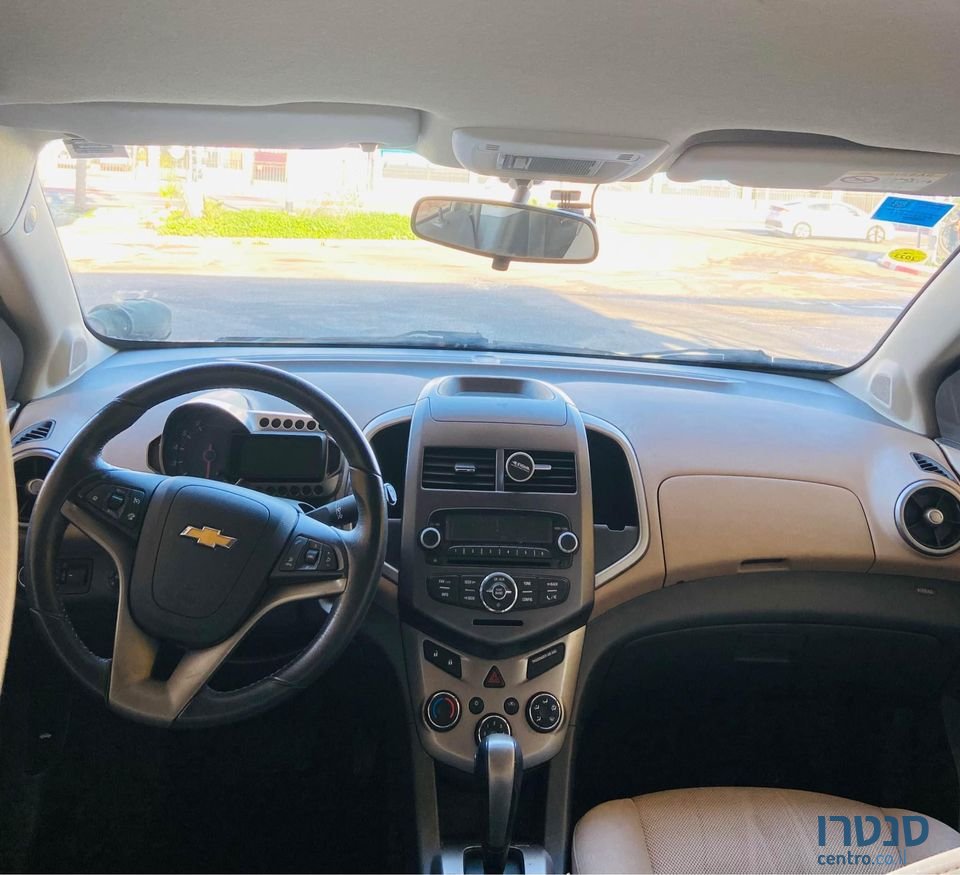 2012' Chevrolet Sonic photo #1