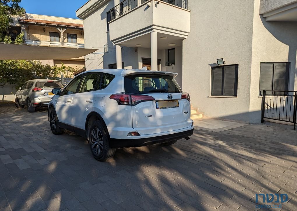 2017' Toyota RAV4 טויוטה photo #3