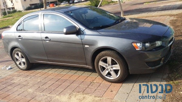 2008' Mitsubishi Lancer photo #3