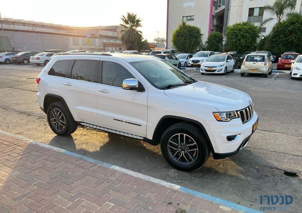 2019' Jeep Grand Cherokee ג'יפ גרנד צ'ירוקי photo #3