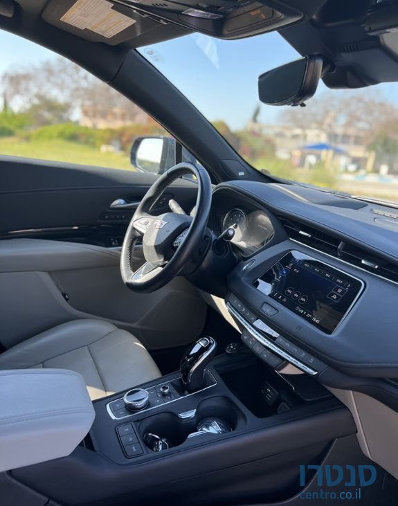 2021' Cadillac Xt4 קאדילק photo #3