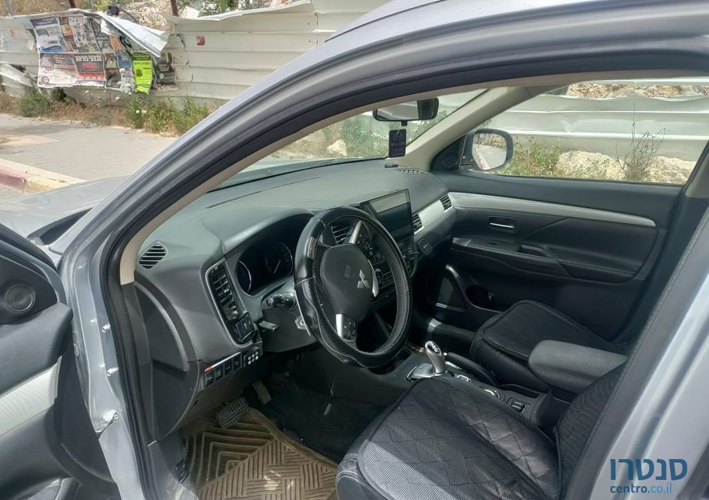 2015' Mitsubishi Outlander מיצובישי אאוטלנדר photo #6