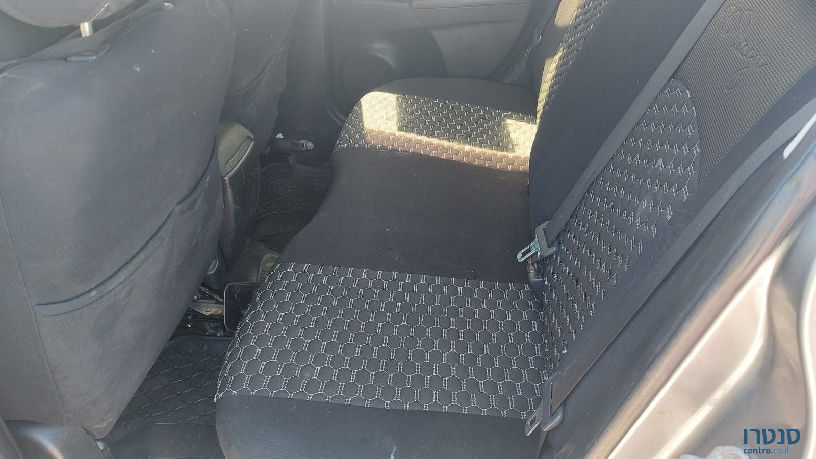 2009' Mazda 3 מאזדה photo #6