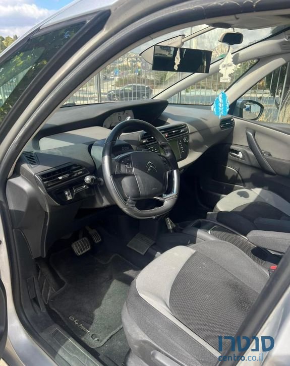 2016' Citroen C4 סיטרואן photo #1