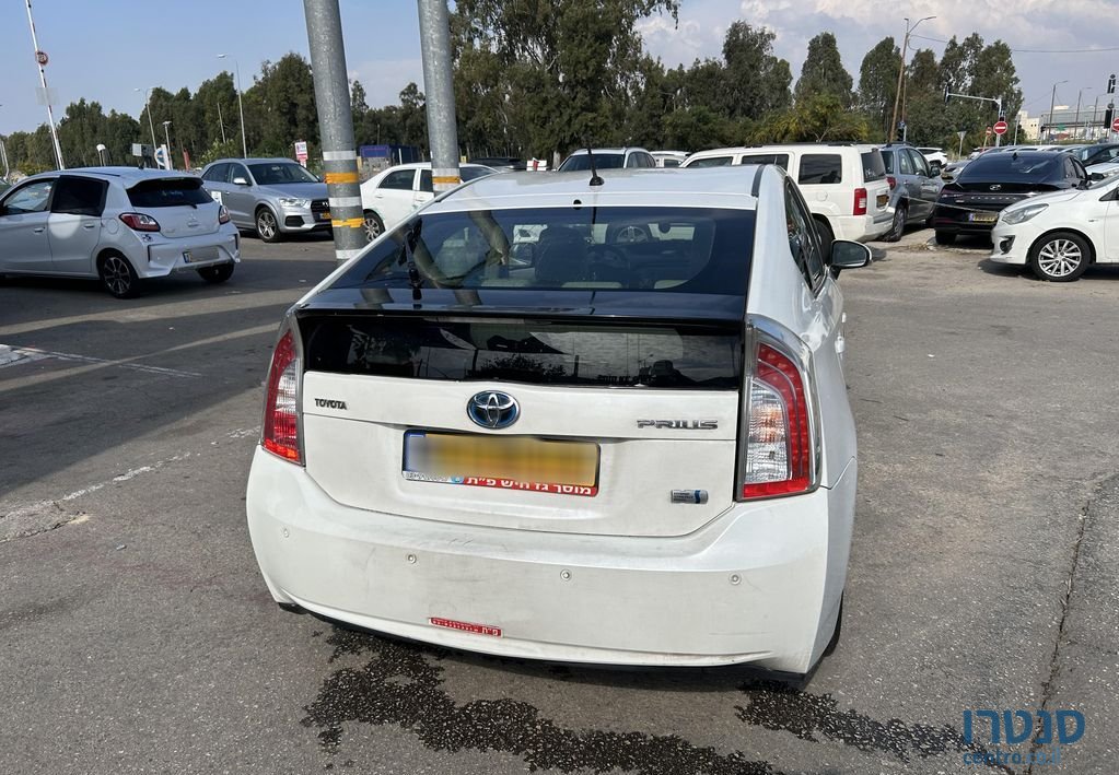 2013' Toyota Prius טויוטה פריוס photo #2