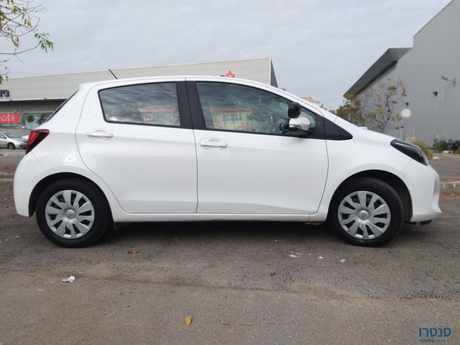 2016' Toyota Yaris יאריס STYLE IN NG photo #4