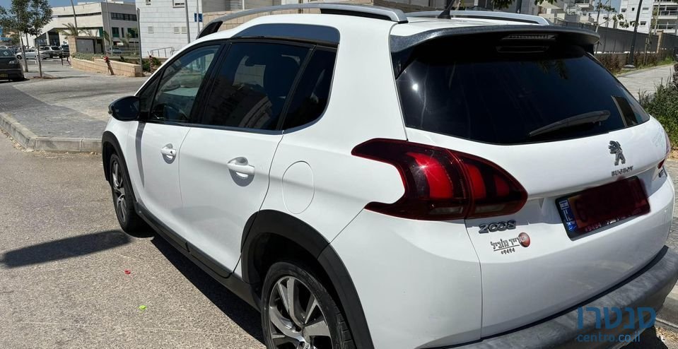 2017' Peugeot 2008 פיג'ו photo #5
