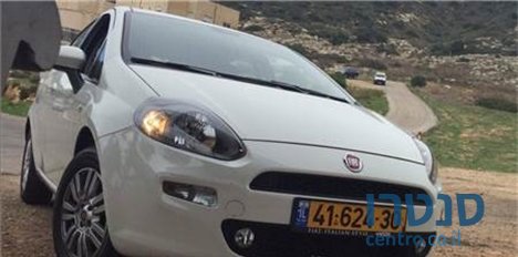 2014' Fiat Punto photo #1