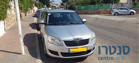 2012' Skoda Fabia סקודה פביה photo #1