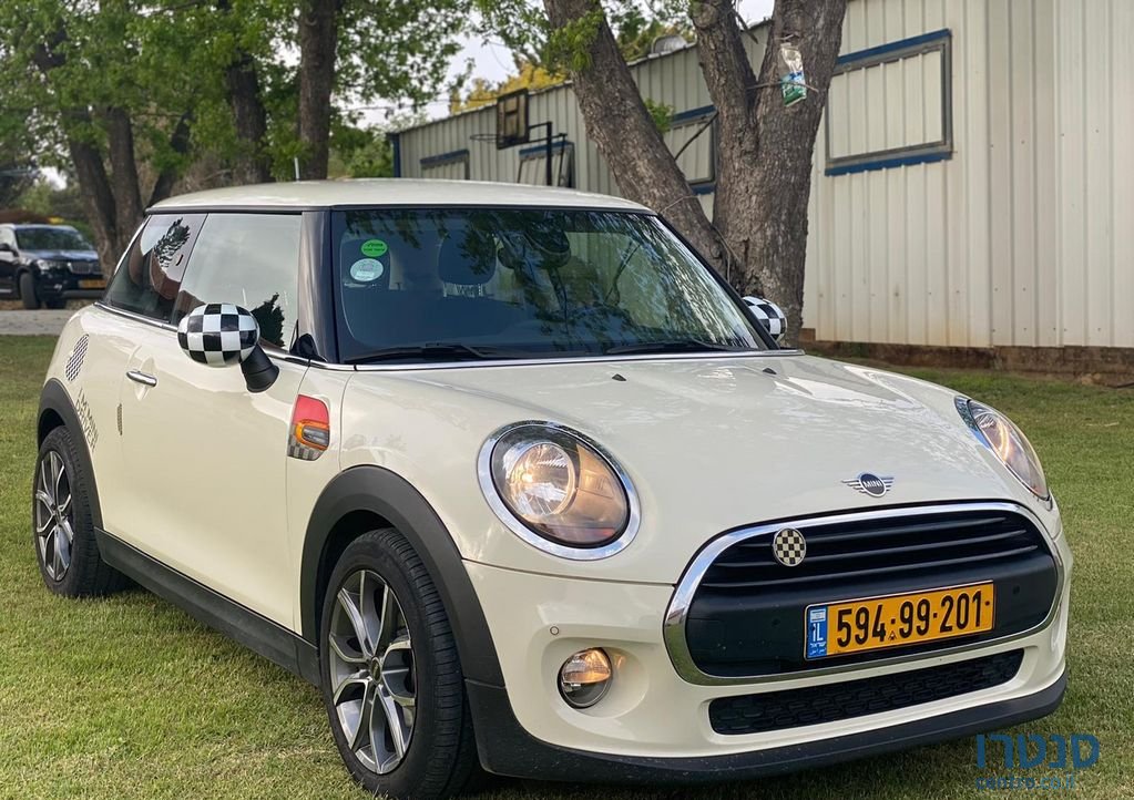 2019' MINI One מיני photo #2
