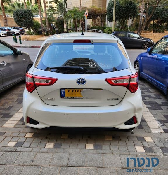 2018' Toyota Yaris טויוטה יאריס photo #2