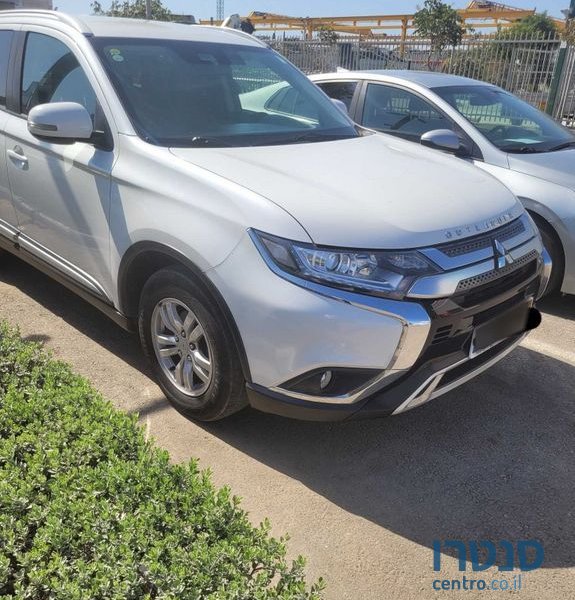 2021' Mitsubishi Outlander מיצובישי אאוטלנדר photo #3