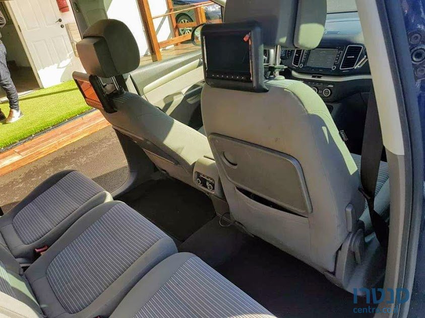 2013' SEAT Alhambra photo #3