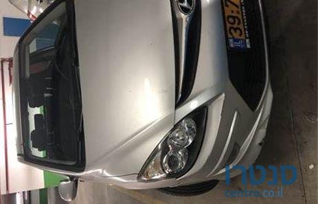 2011' Hyundai I30 i30 יונדאי photo #2