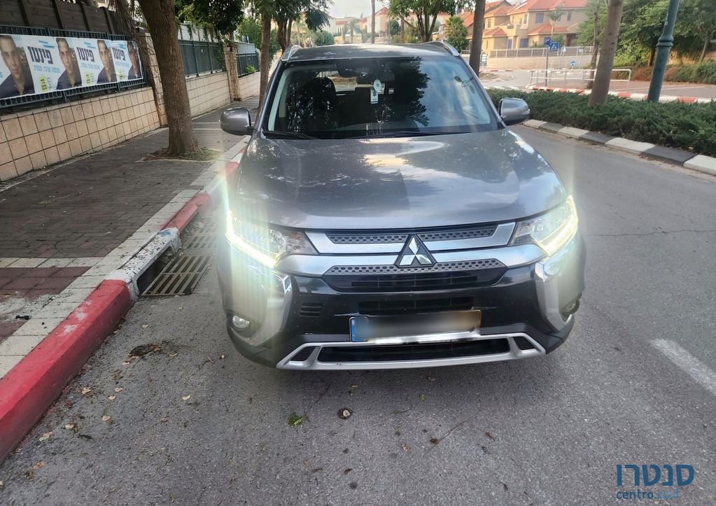 2021' Mitsubishi Outlander מיצובישי אאוטלנדר photo #6