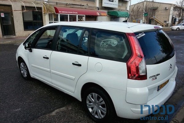 2009' Citroen Grand C4 Picasso photo #4