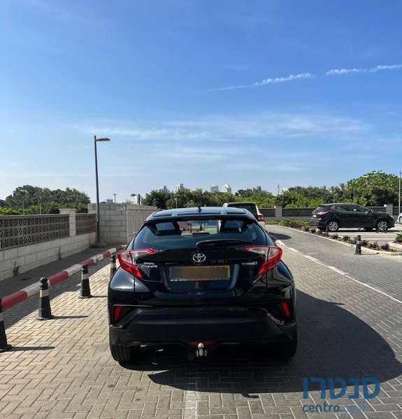 2019' Toyota C-HR טויוטה photo #4