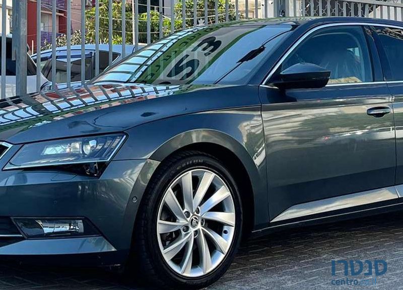 2018' Skoda Superb סקודה סופרב photo #1