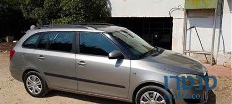 2011' Skoda Fabia סקודה פביה photo #1