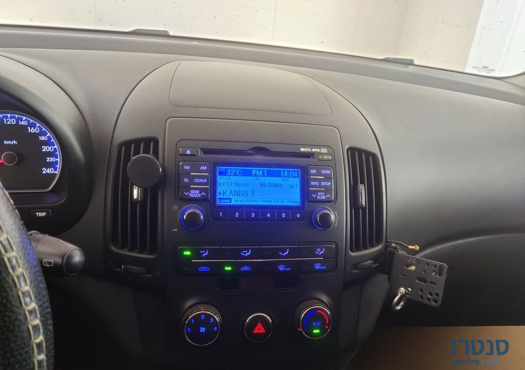 2010' Hyundai i30 יונדאי photo #2