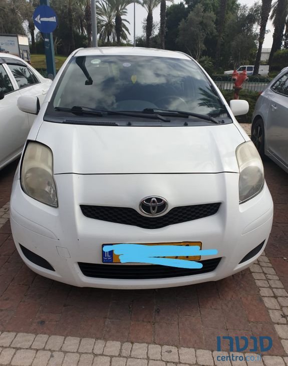 2010' Toyota Yaris טויוטה יאריס photo #3