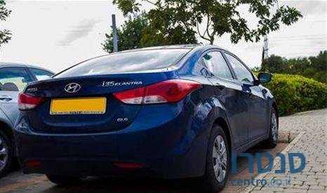 2011' Hyundai i35 photo #2