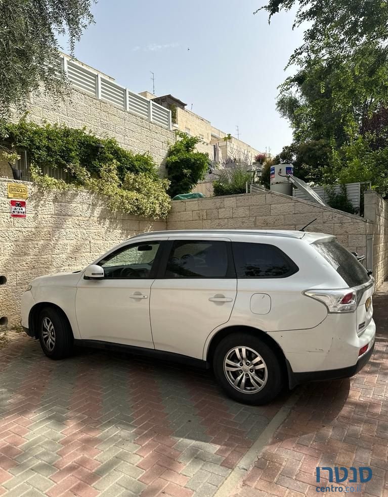 2014' Mitsubishi Outlander מיצובישי אאוטלנדר photo #4