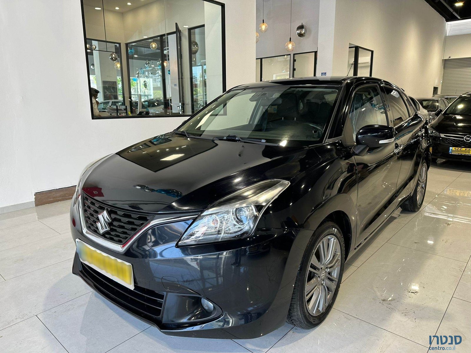 2018' Suzuki Baleno photo #1