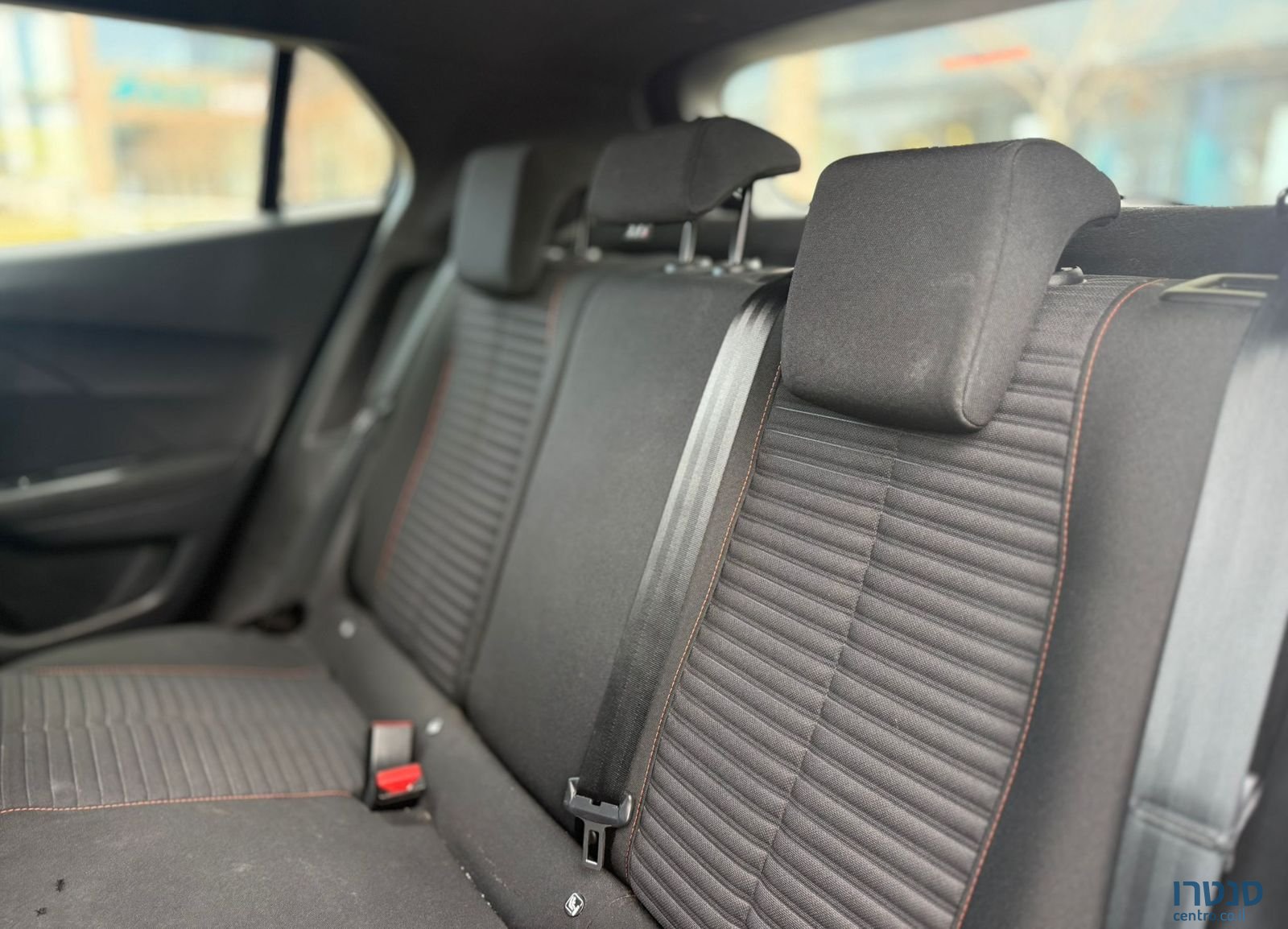 2023' Peugeot 2008 פיג'ו photo #6