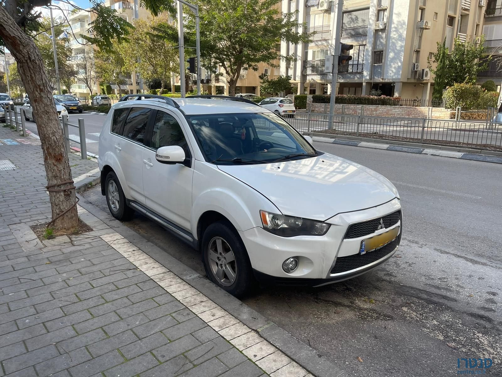 2012' Mitsubishi Outlander מיצובישי אאוטלנדר photo #1