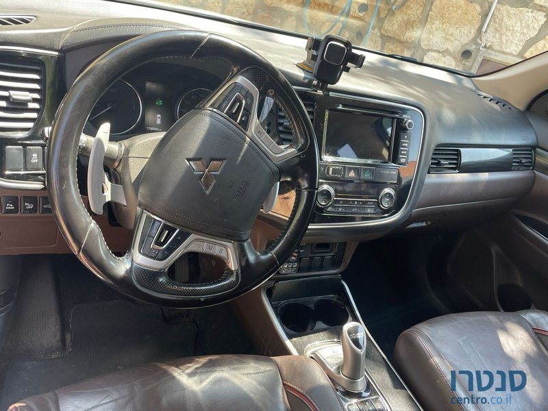 2017' Mitsubishi Outlander מיצובישי אאוטלנדר photo #3