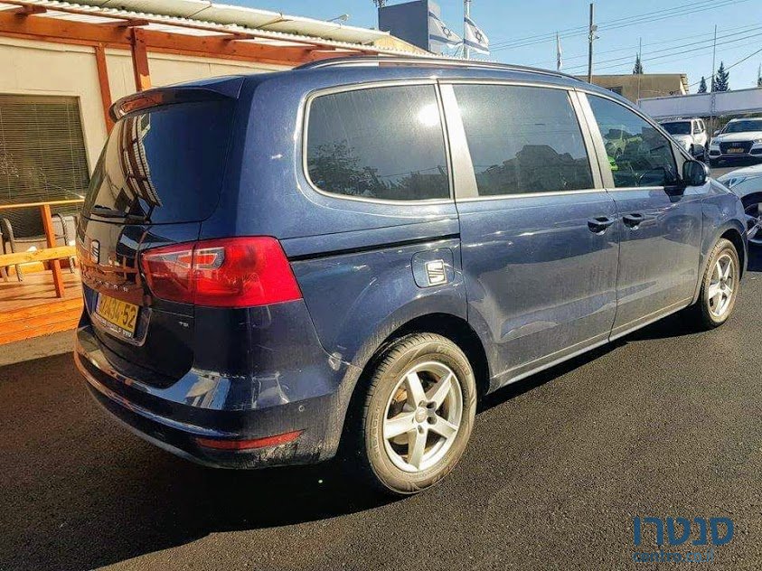 2013' SEAT Alhambra photo #2